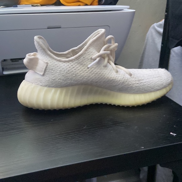 White yeezys - Picture 3 of 5